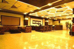 Lobby sitting area - Landmark Hotel (Raipur)