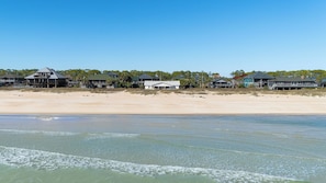 On the beach - THIS BEAUTIFUL GROUND LEVEL HOME has gorgeous tile and hardwood floors, and an artistic flair! (St. George Island)