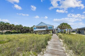 Exterior - SEA GRACE IS THE FAMILY PLACE! (St. George Island)