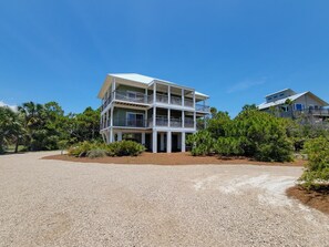 Exterior - YOUR FAMILY'S UNFORGETTABLE VACATION AWAITS YOU AT BEACHWALKER COTTAGE! (St. George Island)