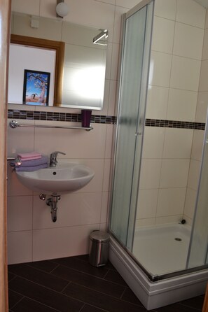 Comfort Studio Suite, Sea View | Bathroom | Shower, hair dryer, towels, soap