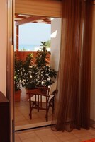 Minibar, caja de seguridad en la habitación, escritorio y wifi gratis 