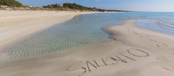 Playa privada en los alrededores, sillas reclinables de playa