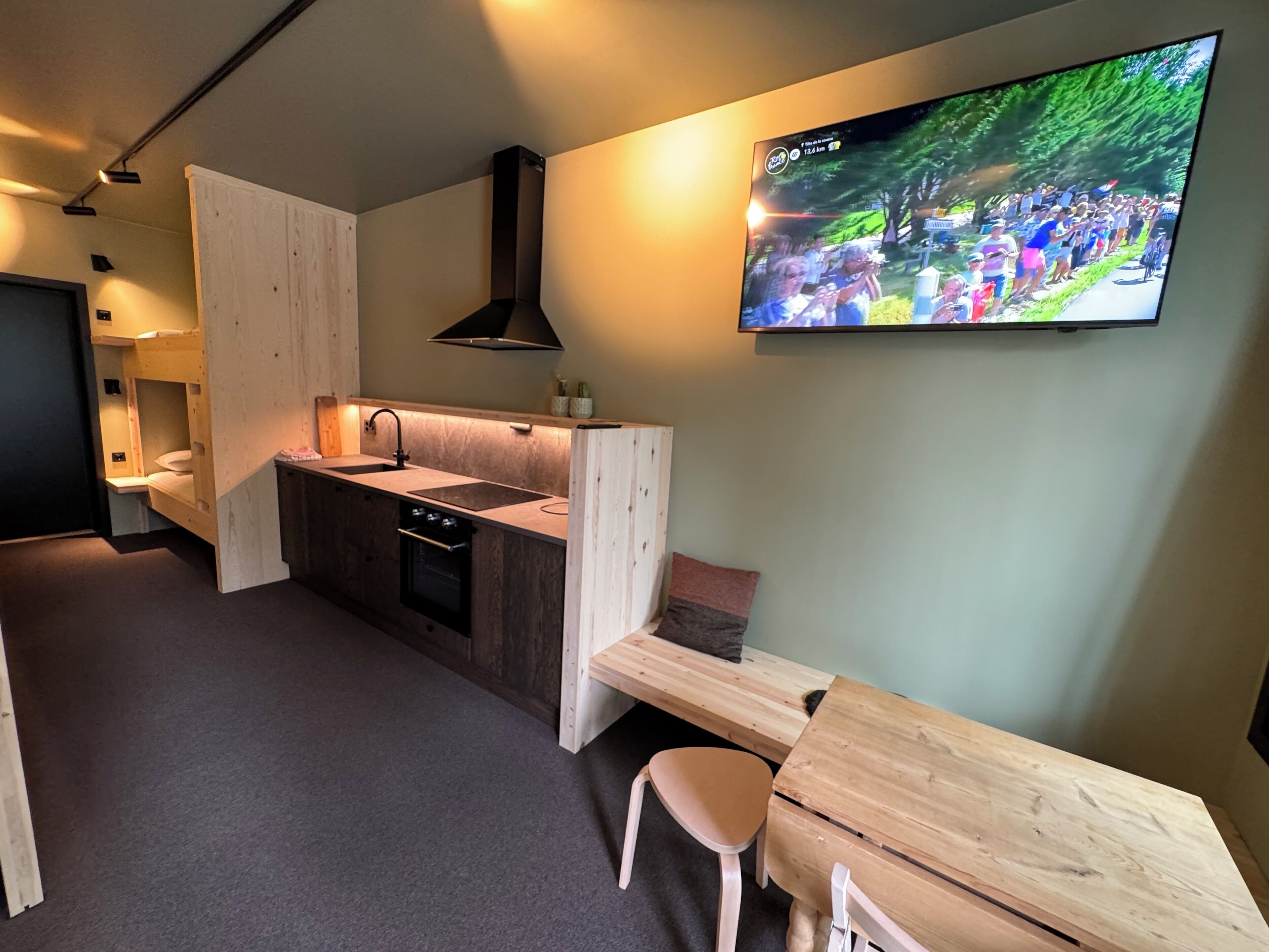 Exclusive Apartment(breakfast not included) | Ruokailu omassa huoneessa