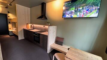 Exclusive Apartment(breakfast not included) | Ruokailu omassa huoneessa