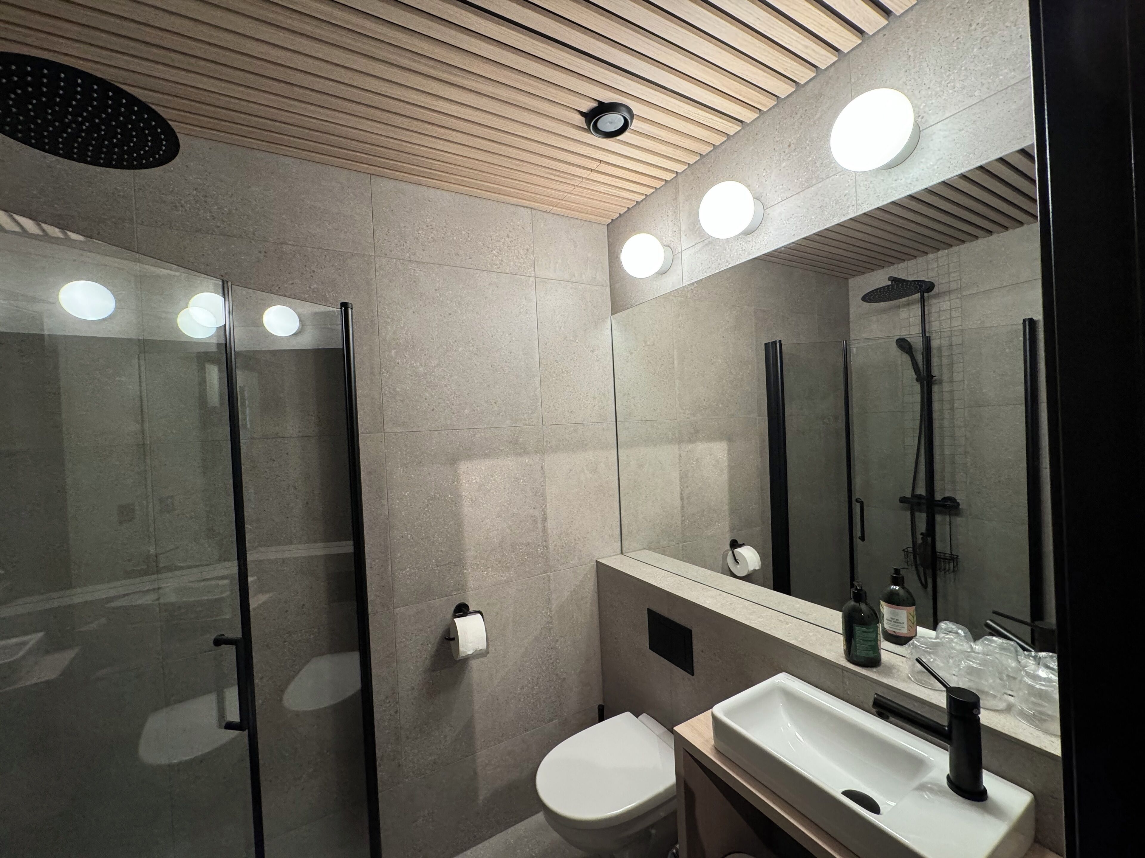 exclusive apartment(breakfast not included) | bathroom | shower, rainfall showerhead, heated floors, towels