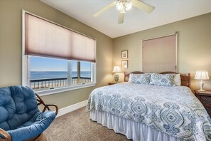 5 bedrooms, free WiFi, bed sheets