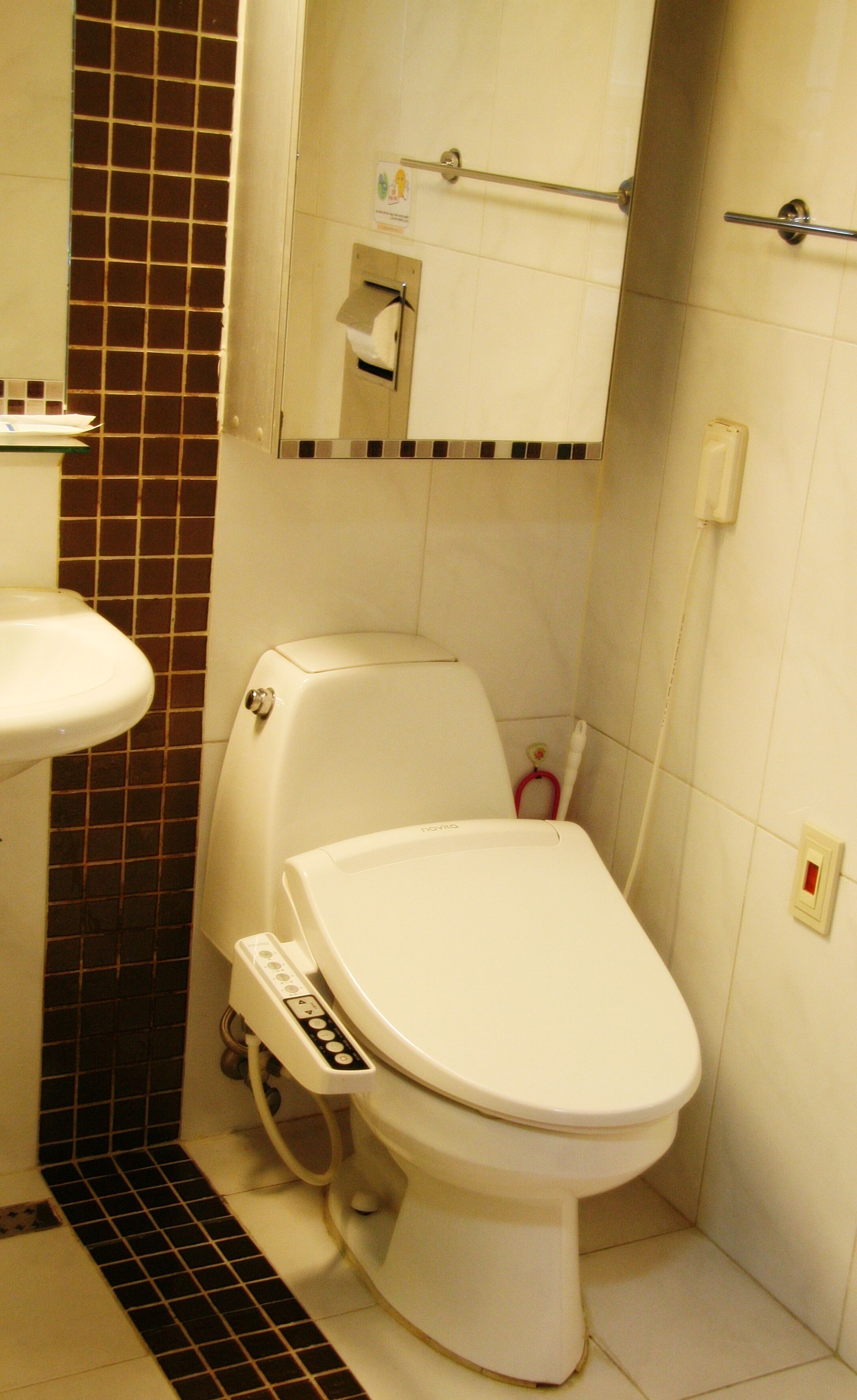 shower, free toiletries, hair dryer, slippers