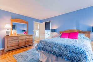 5 Schlafzimmer, Bügeleisen/Bügelbrett, WLAN