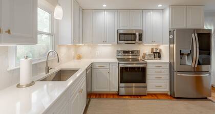 Downtown Dewey Beach 5BR Villa w/ Ping Pong and Parking