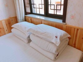 Desk, blackout curtains, free WiFi