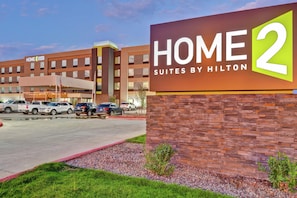 Exterior - Home2 Suites by Hilton Pecos (Pecos)