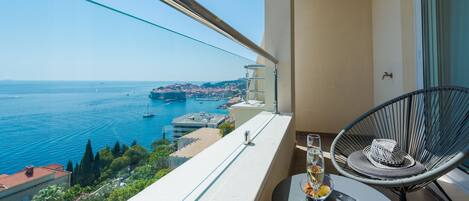 Leilighet – exclusive, balkong, sjøutsikt | Terrasse/patio