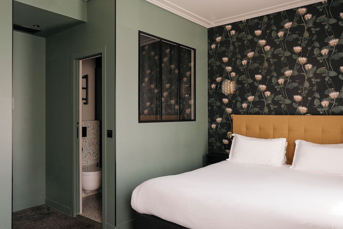 1 bedroom, Select Comfort beds, in-room safe, individually decorated