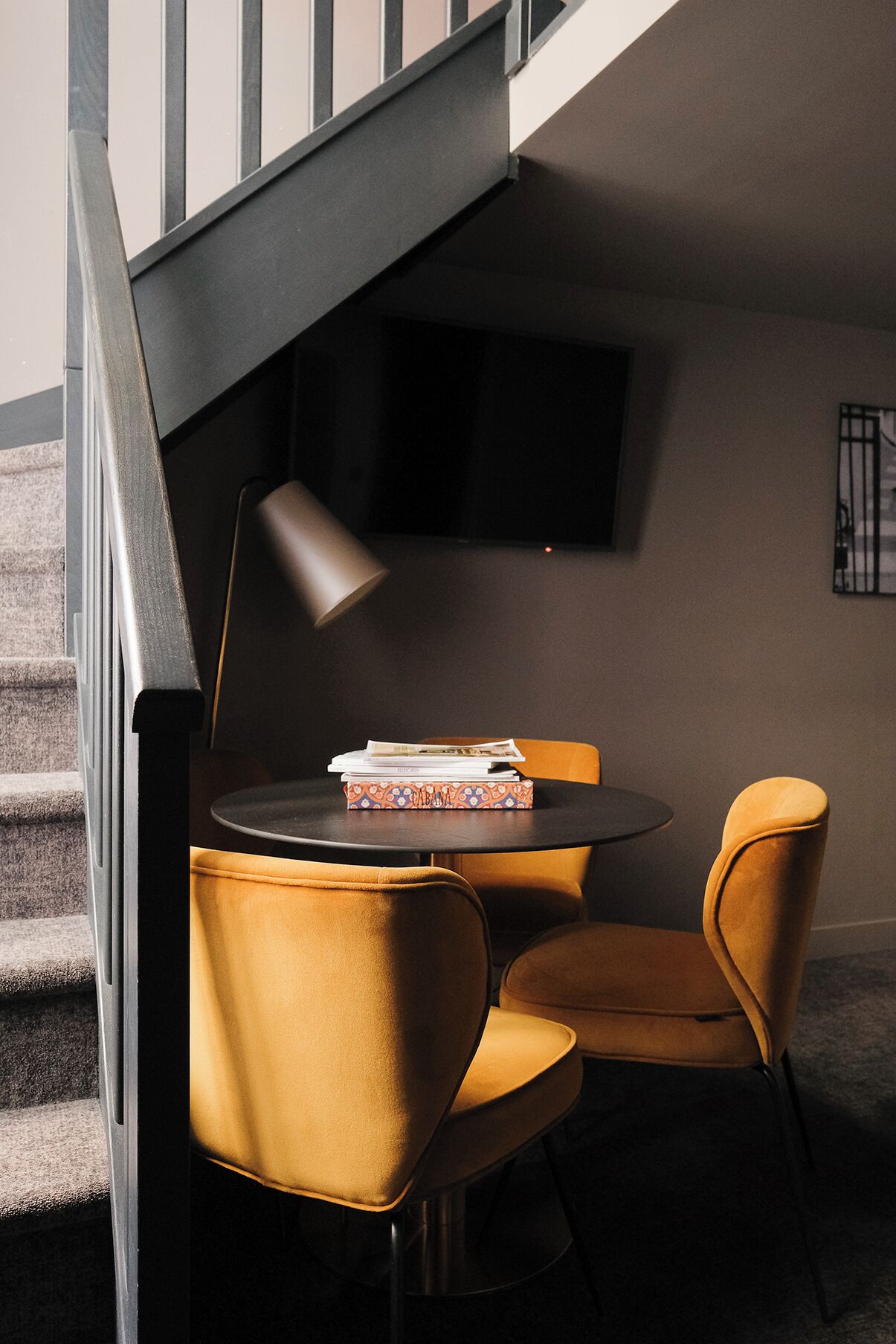 studio duplex | living area | flat-screen tv, streaming services