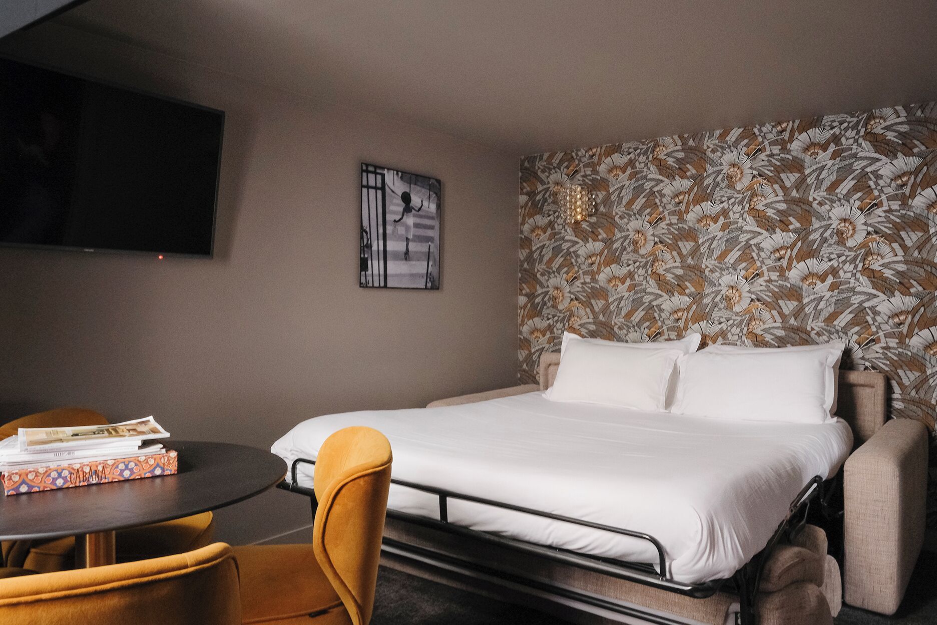 studio duplex | living area | flat-screen tv, streaming services