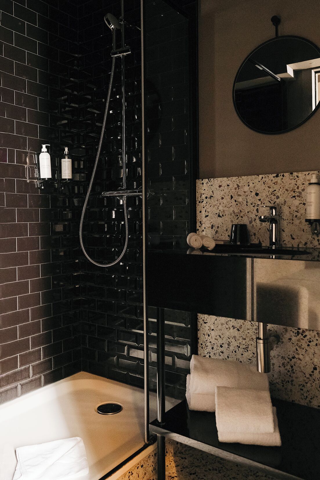 studio duplex | bathroom | free toiletries, hair dryer, towels