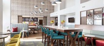 Hampton Inn & Suites Pittsburgh New Stanton