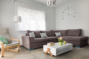 Apartment, 2 Bedrooms (G) | Living area | Flat-screen TV, video game console - E & G Relax Homes (Kissamos)