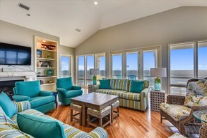 TV, fireplace, DVD player, stereo
