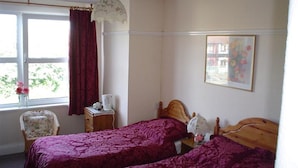 Family Room, Multiple Beds (5) | Iron/ironing board, free WiFi, bed sheets - JUBILEE GUEST HOUSE (Bognor Regis)