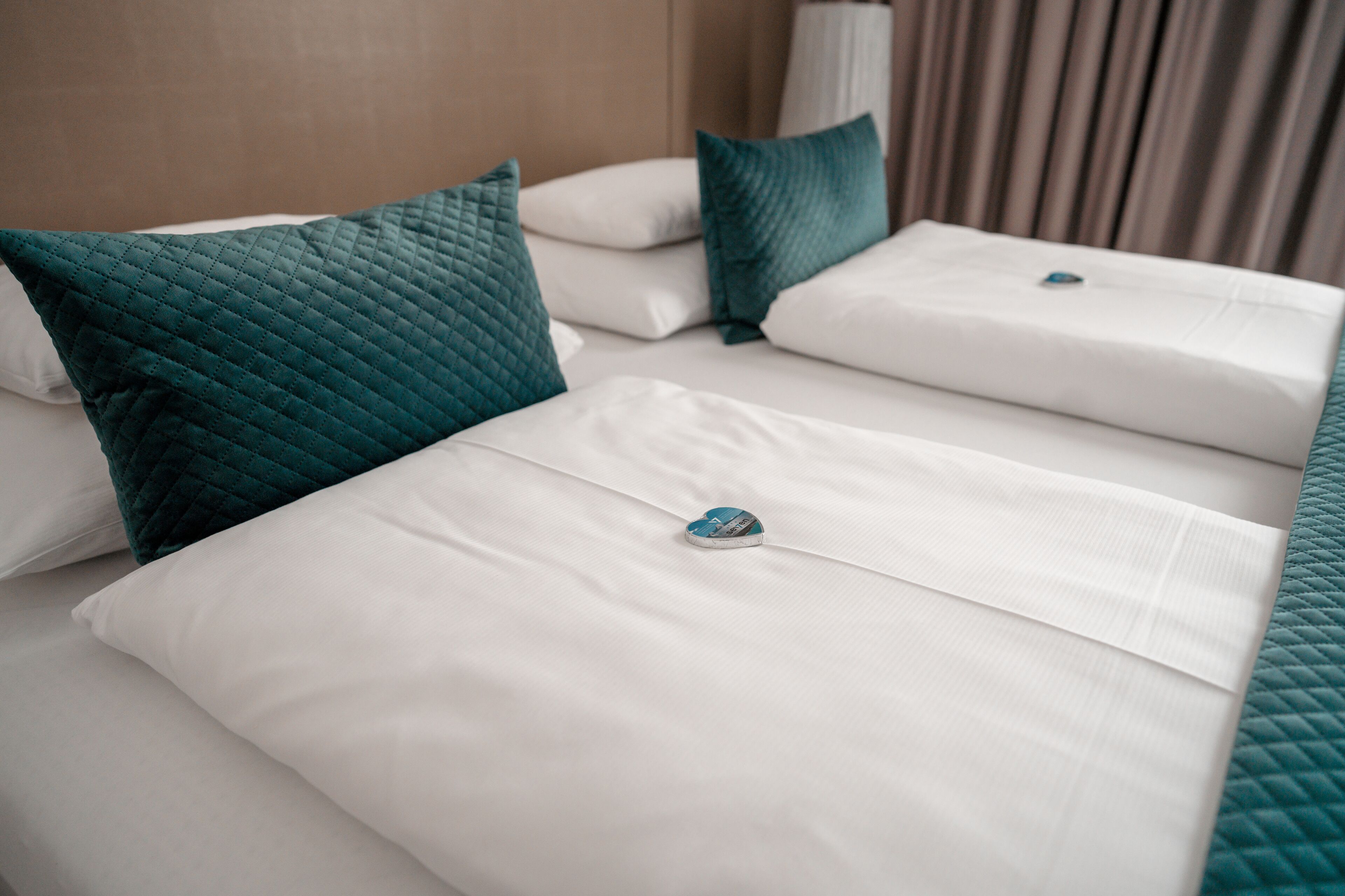 Doppelzimmer | Minibar, Zimmersafe, Schreibtisch, Verdunkelungsvorhänge