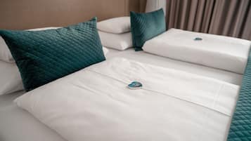 Doppelzimmer | Minibar, Zimmersafe, Schreibtisch, Verdunkelungsvorhänge