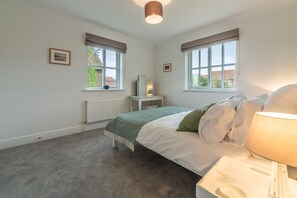 3 bedrooms, Internet, bed sheets