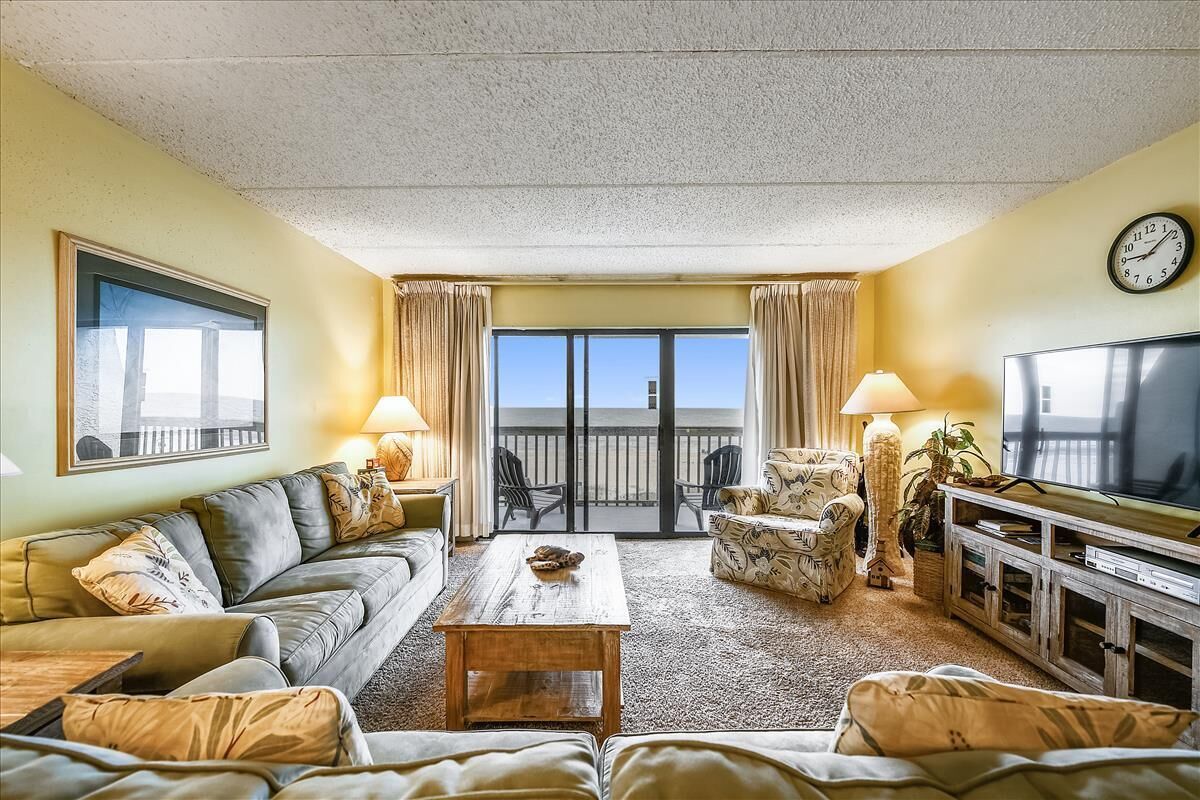 テレビ、DVD プレーヤー