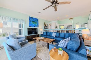 TV - THIS CHARMING Island home was once featured in Parade of Homes and you'll discover why immediately! (St. George Island)