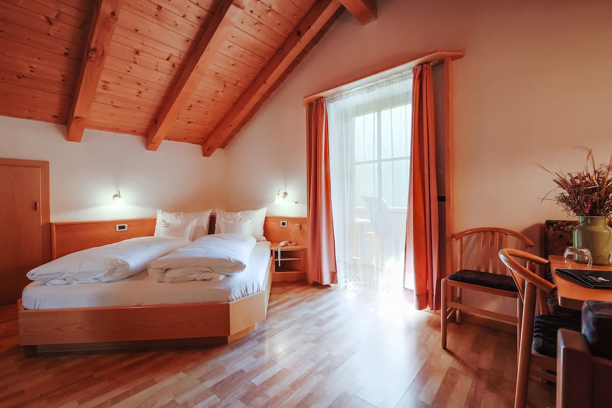 Farm Room