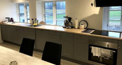 Neu renoviertes Ferienhaus in StrandnÀhe