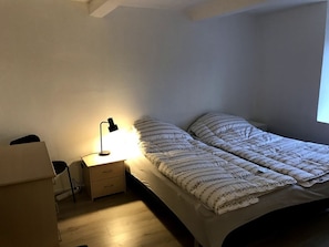 4 室のベッドルーム、WiFi