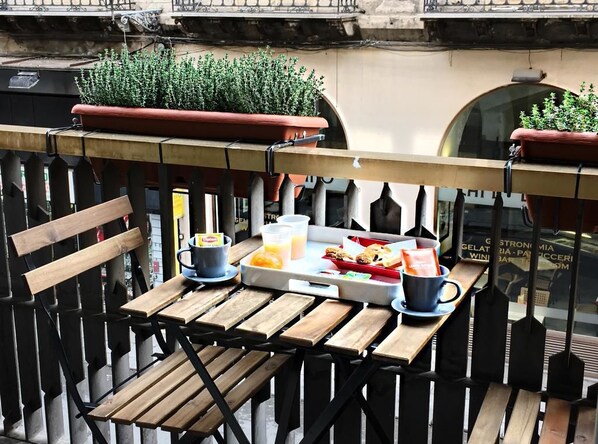 Tägliches inbegriffenes Frühstücksbuffet