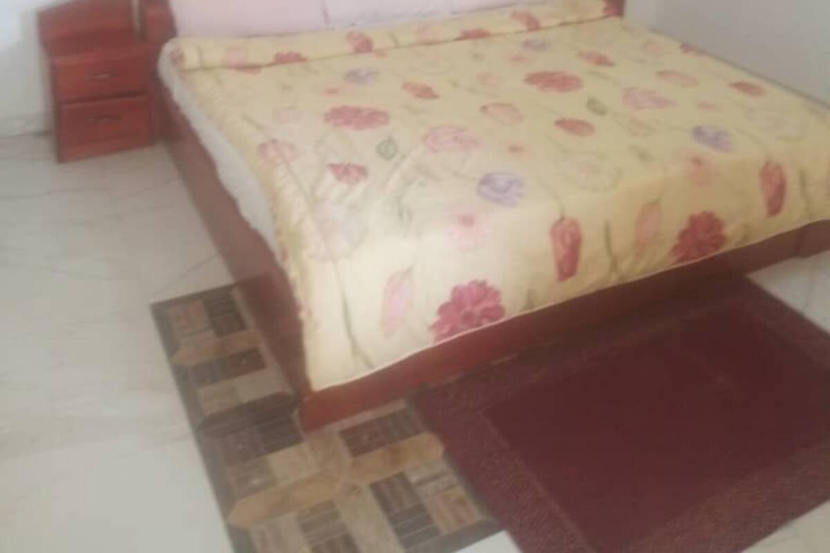 Individually decorated, desk, free WiFi, bed sheets