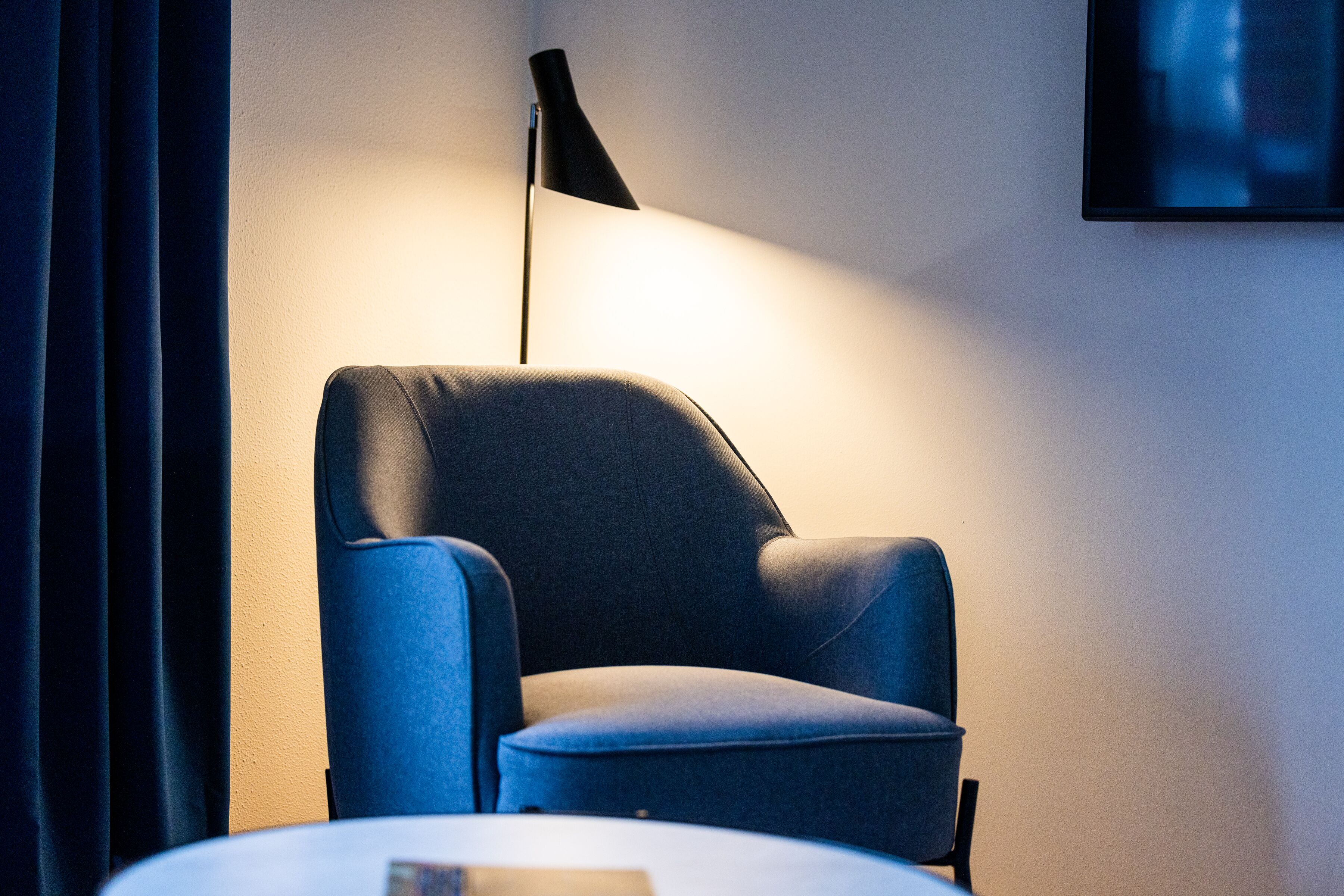 superior double room | 1 bedroom, individually decorated, individually furnished, desk