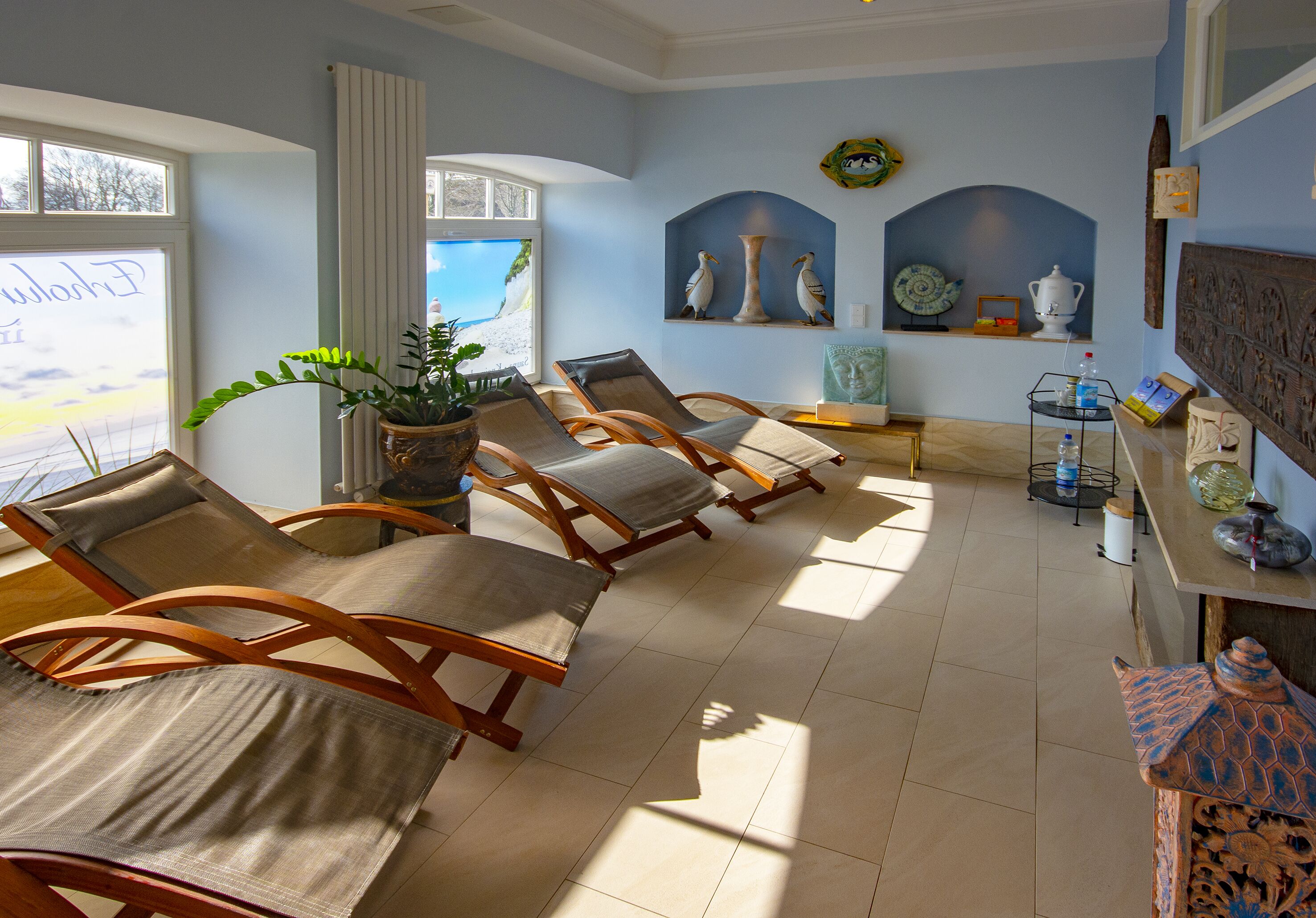 sauna, steam room, deep-tissue massages, swedish massages