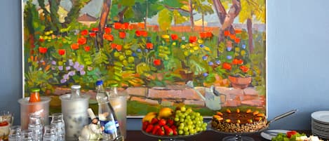 Petit déjeuner buffet (14.50 EUR par personne)