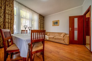 Appartement familial | Salle de séjour | Téléviseur à écran plat