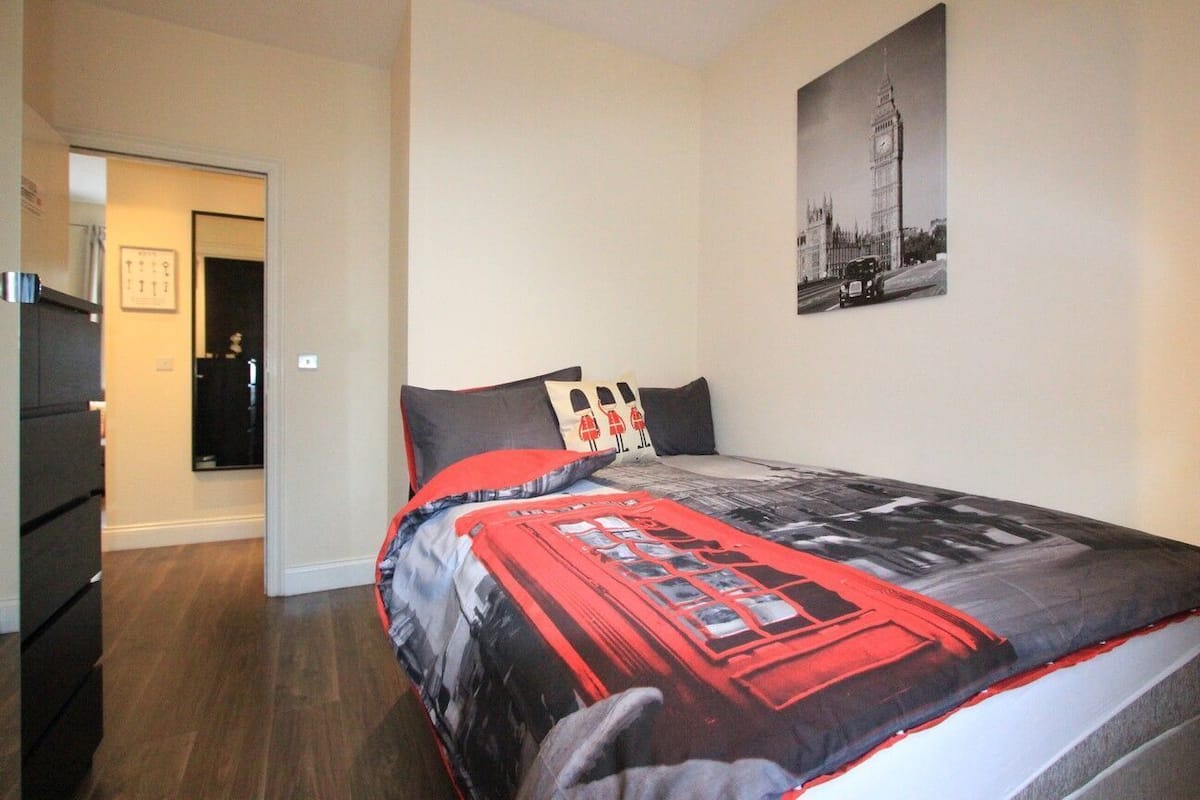 Apartment, 1 Bedroom (3, 412) | Iron/ironing board, free WiFi, bed sheets