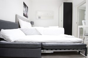 Studio (0, 412) | Iron/ironing board, free WiFi, bed sheets