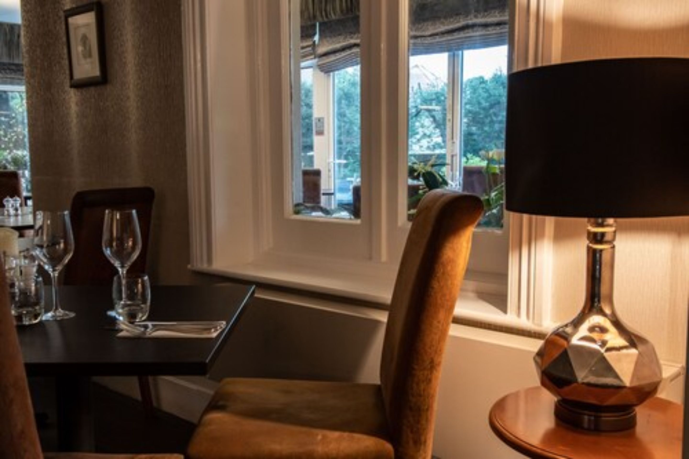 lunch and dinner served