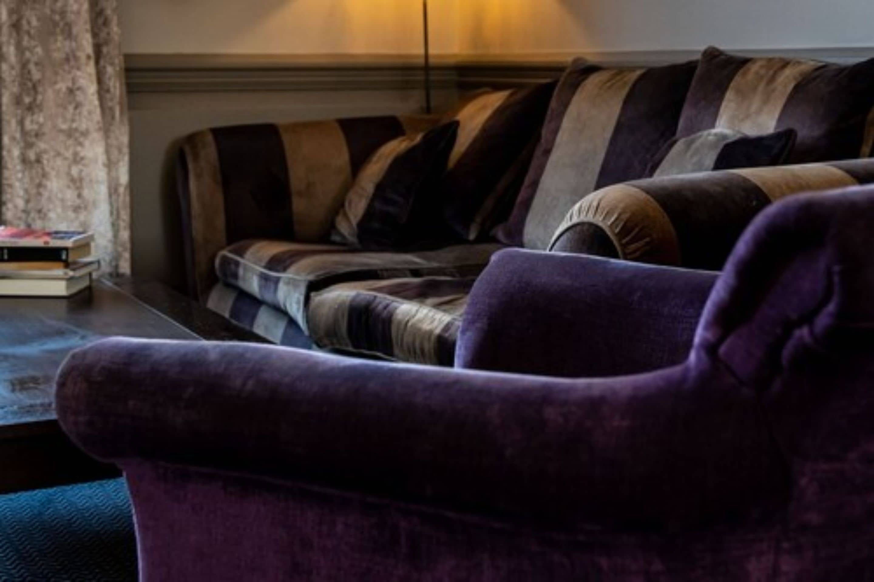 lunch and dinner served