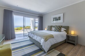 Exclusive House, Non Smoking, Sea View | 4 bilik tidur, peti besi dalam bilik, seterika/papan seterika