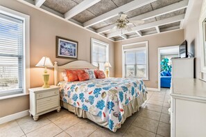 4 habitaciones, tabla de planchar con plancha, cuna de viaje y wifi 