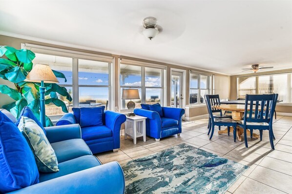 TV, Netflix, DVD player, streaming services - COME and DISCOVER what makes this desirable house one of the top rentals on the ISLAND! (St. George Island)