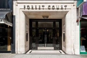 Property entrance - Cosy Central Apartments - Oxford Street (London)