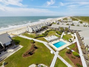 Exterior - BEAUTIFUL UPDATED TOWNHOME away from home! (St. George Island)