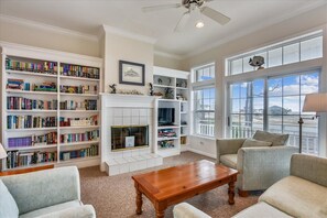 TV, fireplace, DVD player, offices