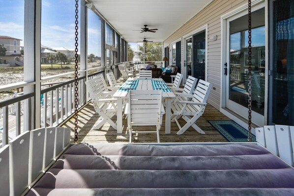 Outdoor dining